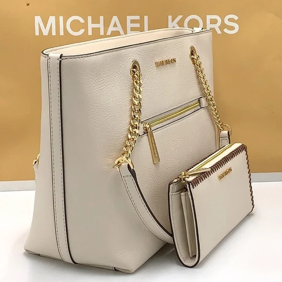 MICHAEL KORS Medium Front Pocket Shoulder Chain Tote & THREE QUARTER ZIP WALLET - Picture 3 of 16